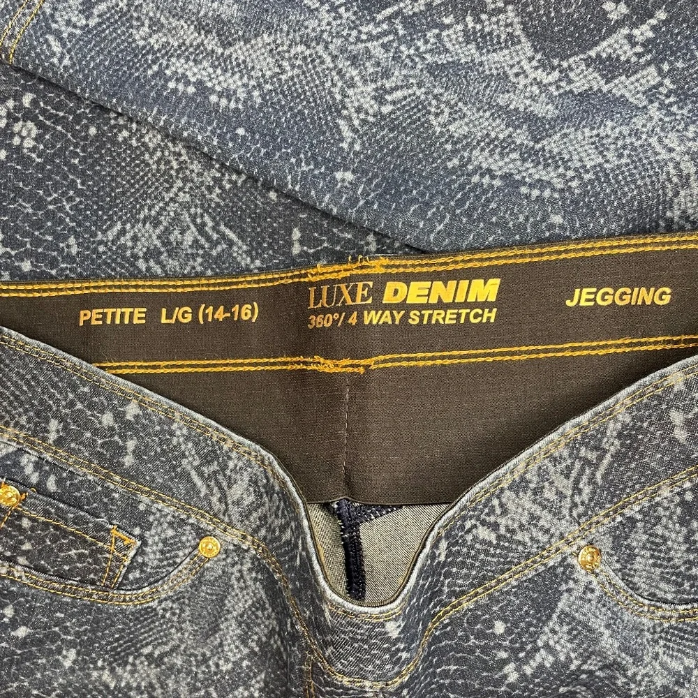 Nygard Luxe Denim Leggings - PL - NWOT! - Picture 5 of 5